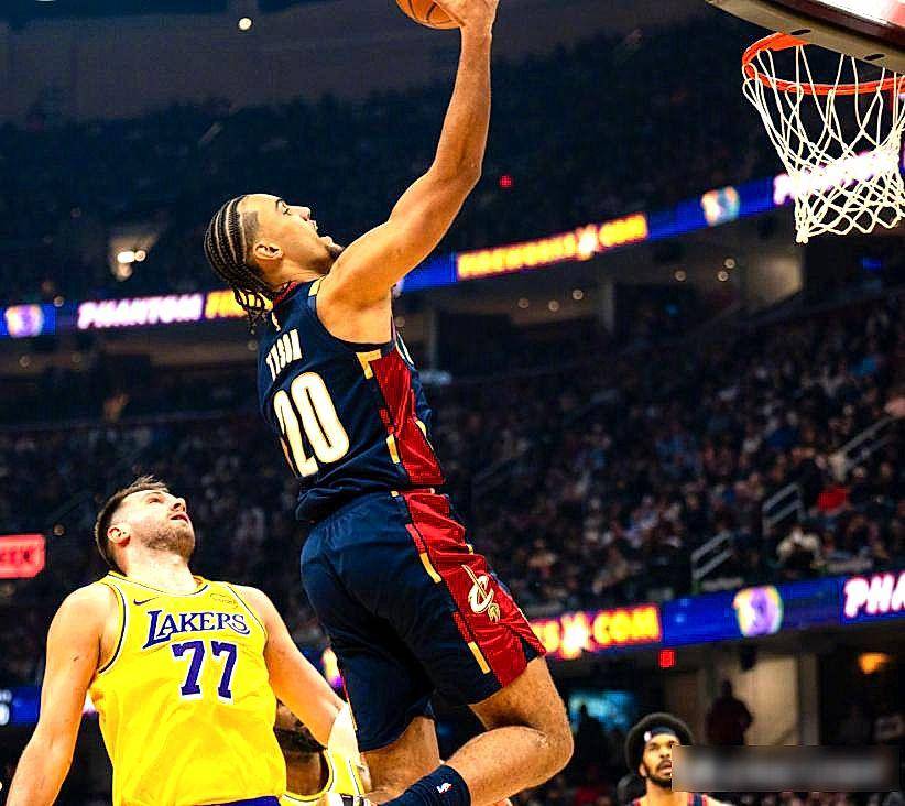 离谱！詹姆斯在德国队比赛中出色防守转折点新奥尔良鹈鹕回应争议，洛杉矶快船冲刺阶段豪取连胜的简单介绍