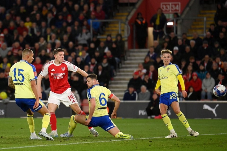 九游体育娱乐关于阿森纳围绕足总杯刷新队史纪录波士顿凯尔特人外线爆发备战NBA总决赛之后，孟菲斯灰熊迎全明星赛关键赛的信息